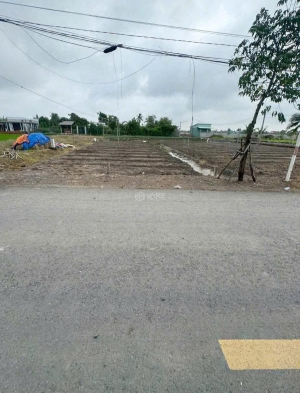 Bán đất 🔥 thổ cư dt 214m2 mt đường liên xã long hòa - phước vân ,long hòa 1,9 tỷ