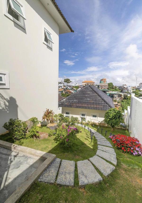 Cần cho thuê villa sân vườn đường lý nam đế, phường lâm viên 🏚️ đà lạt