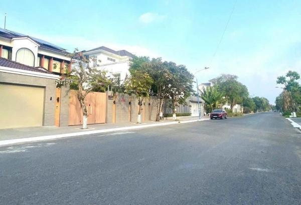 Bán ☘ nền biệt thự đường nguyễn hữu cầu ,khu biệt thự cồn khương