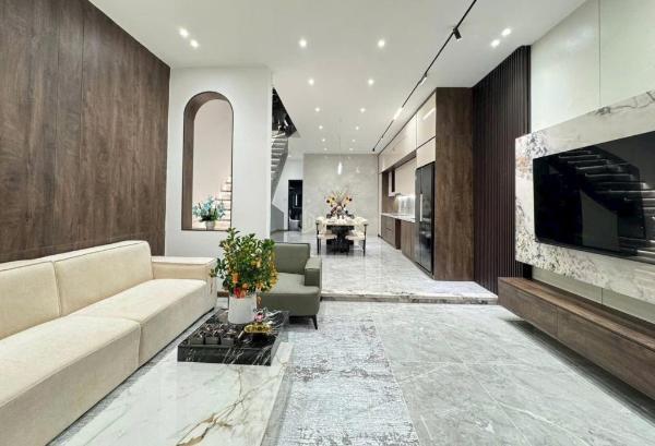 Bán Nhà mặt phố 100m²