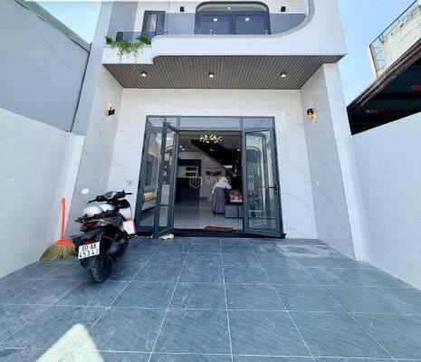 CĂN NHÀ 🏢 LẦU MỚI HOÀN THIỆN 3PN,2WC, 1 PHÒNG THỜ, NỘI THẤT ĐẦY ĐỦ