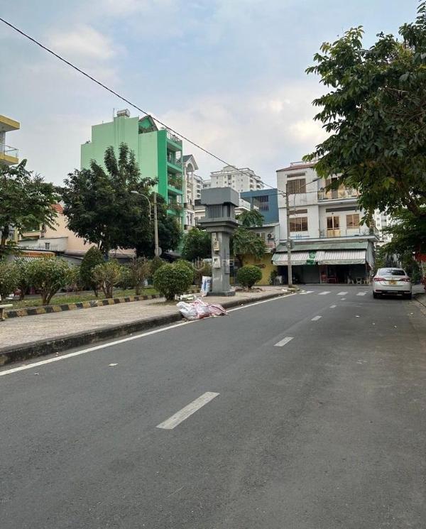 Nhà 🏡 cũ mt hiền vương, ngay công viên, 80m2, 4x20, tiện xây mới, chỉ 13.5 tỷ