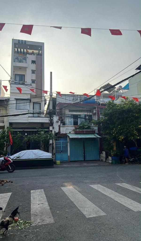 Bán Nhà mặt phố 70m²