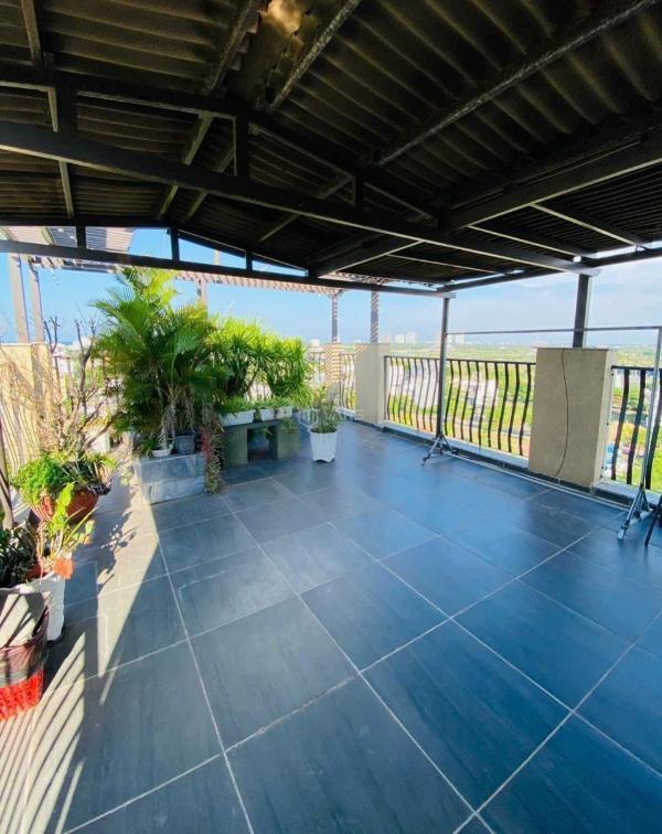 Bán Nhà mặt phố 100m²