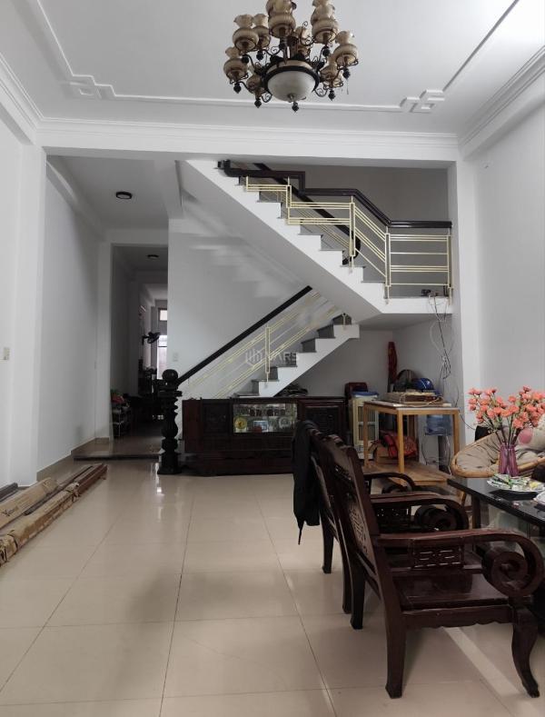 Chủ cần bán Nhà trong hẻm 120m²