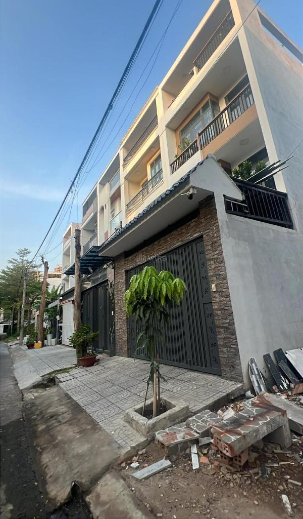 Chủ cần bán Nhà mặt phố 110m²