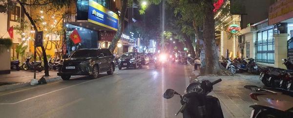 Bán nhà mặt phố hàn thuyên, dt 275 m2, mt 🆘 12 m, xây tòa vp, khách sạn tuyệt đẹp