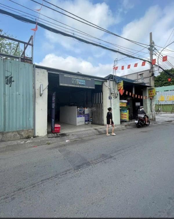 Chủ cho thuê Nhà mặt phố 150m²