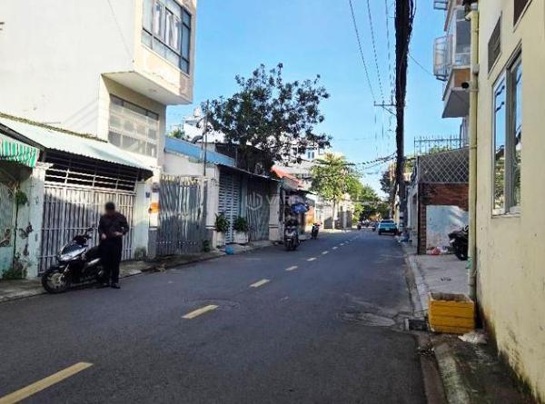 Chủ cần bán Nhà mặt phố 80m²