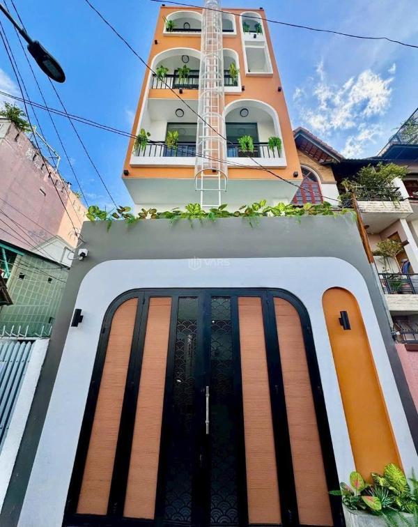 Bán Nhà trong hẻm 77m²