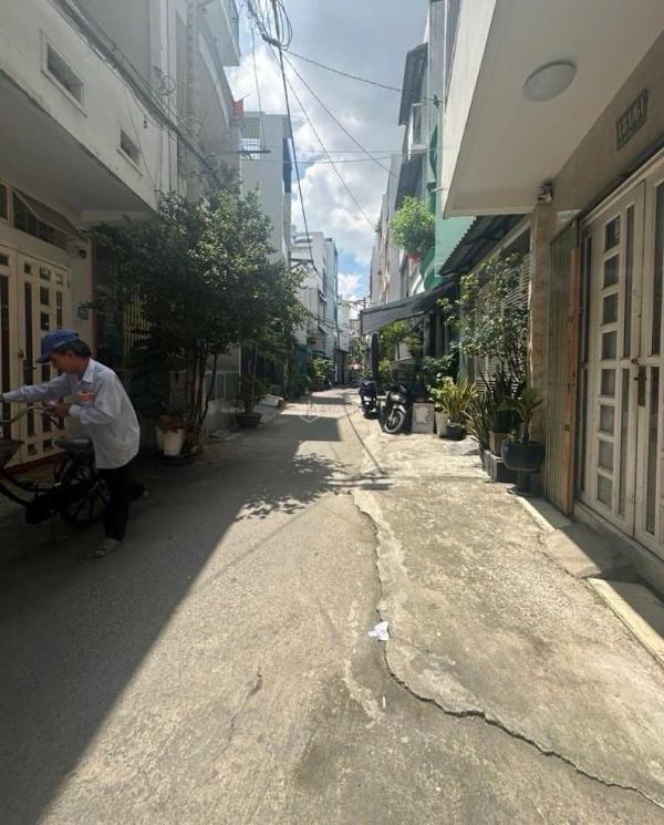 Bán nhà 🏠 phường 5 bình thạnh nguyễn văn đậu hxh trệt lầu btct