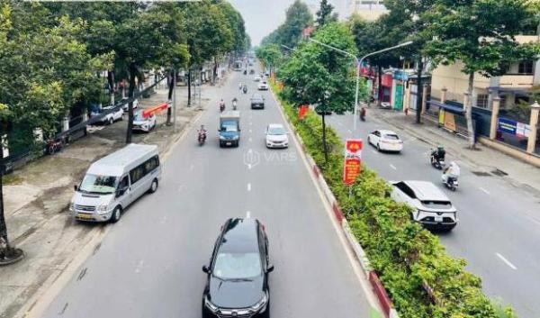 Bán Nhà mặt phố 450m²