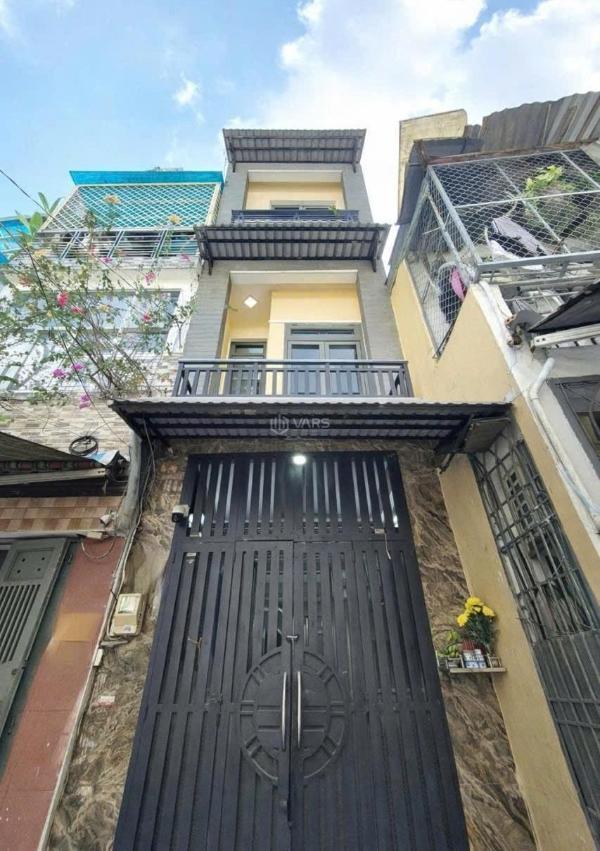 Cần bán Nhà trong hẻm 38m²