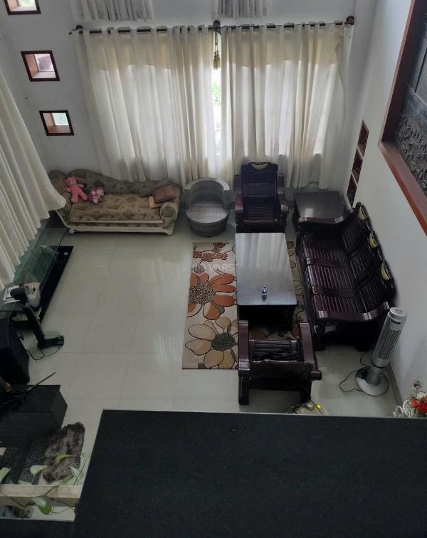 Bán Nhà mặt phố 179m²