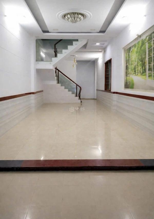 Nhà xinh ☘ rất to 1 trệt 2 lầu 4mx16m đường ô tô gần bệnh viện q12