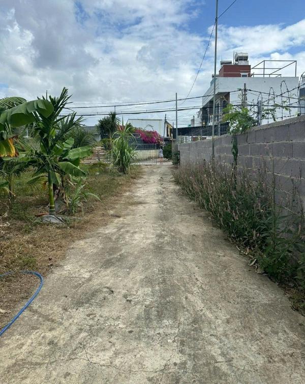 - năm mới chủ gửi bán lô đất phường nam nha 🏚️ trang , thuộc xã vĩnh thái củ