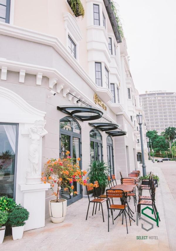 Bán ks 30 phòng trung ☘ tâm bãi cháy gần biển, vào kinh doanh luôn, giá tốt