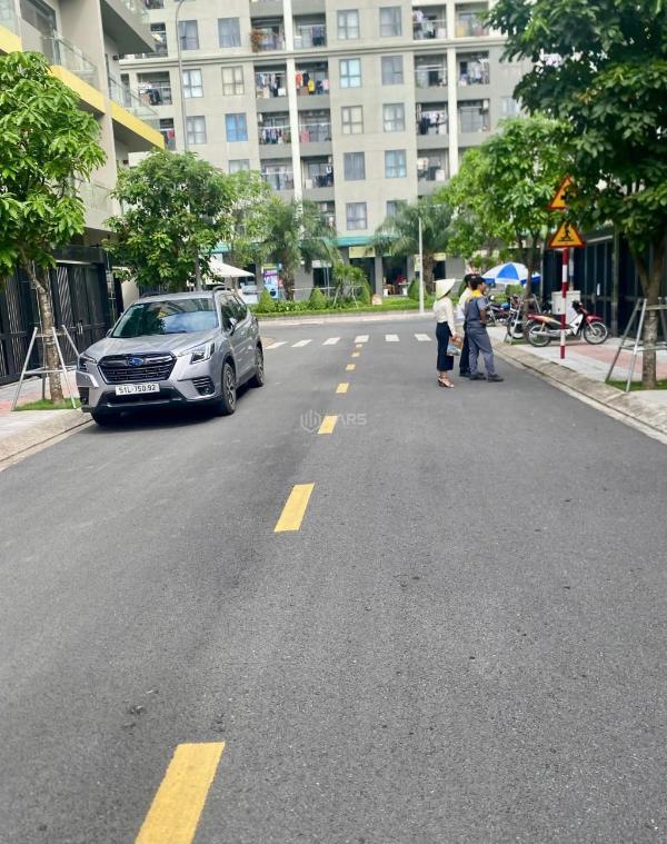 Bán nhà 🏠 phố bcons 4 tầng giá 11 tỷ liền kề khu đô thị bcons city