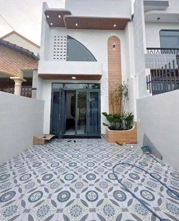 <mark style="background-color: transparent; font-weight: 400; ">Nhà gác lửng gần kdl bửu long chỉ 🏢 550 triệu</mark>