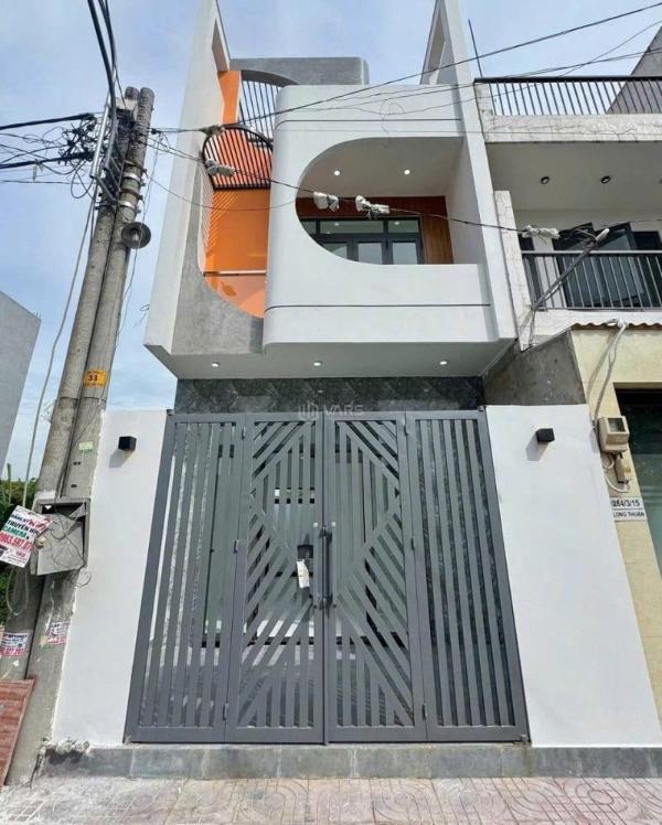 <mark style="background-color: transparent; font-weight: 400; ">Bán nhà đẹp 3 tầng khu dân cư 🔥 đồng bộ ô tô tránh tp thủ đức. giá nhỉnh 4 tỷ</mark>