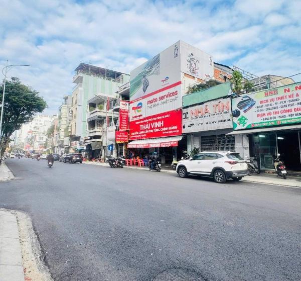 Chủ cần bán Nhà mặt phố 325m²