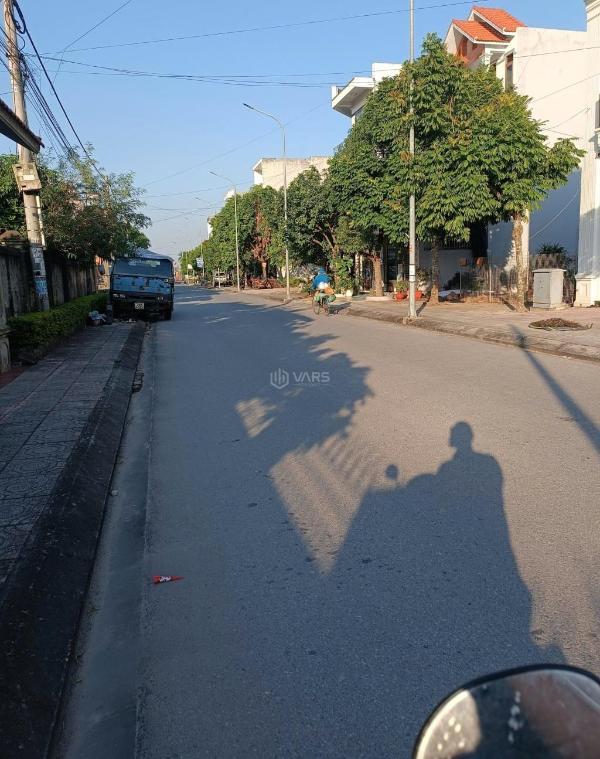 <mark style="background-color: transparent; font-weight: 400; ">Cần tiền cắt lỗ bán nhanh 🔥 mảnh đất 200m2 sát kcn vsip giá 1 tỷ 450 triệu</mark>