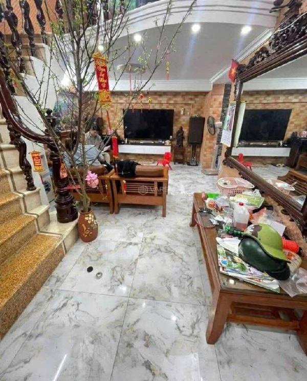 Cần bán Nhà trong hẻm 30m²