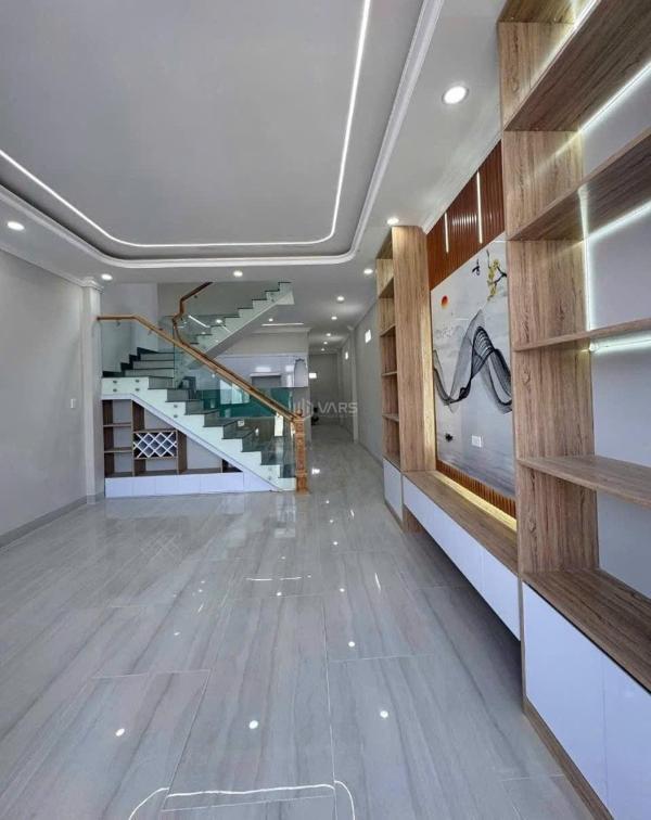 Bán nhà mới xây xã phước vân , cần đước dt 83m2 , 1 🏢 lầu , 3pn , 2wc giá 2,15 tỷ