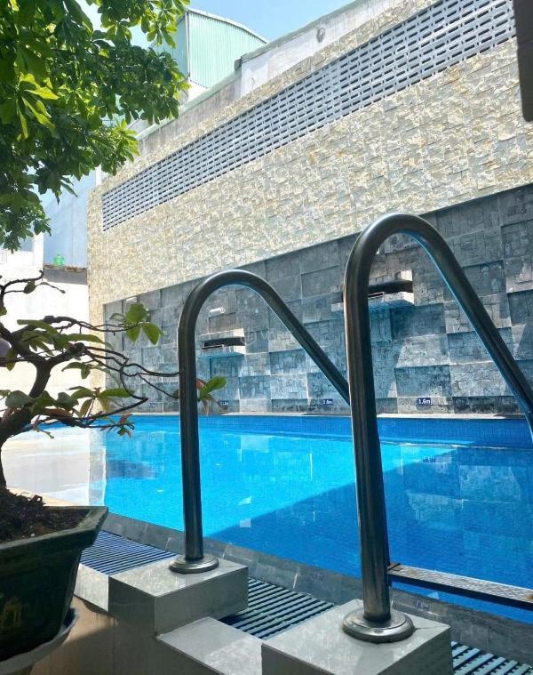 Chủ cần bán Nhà mặt phố 328m²