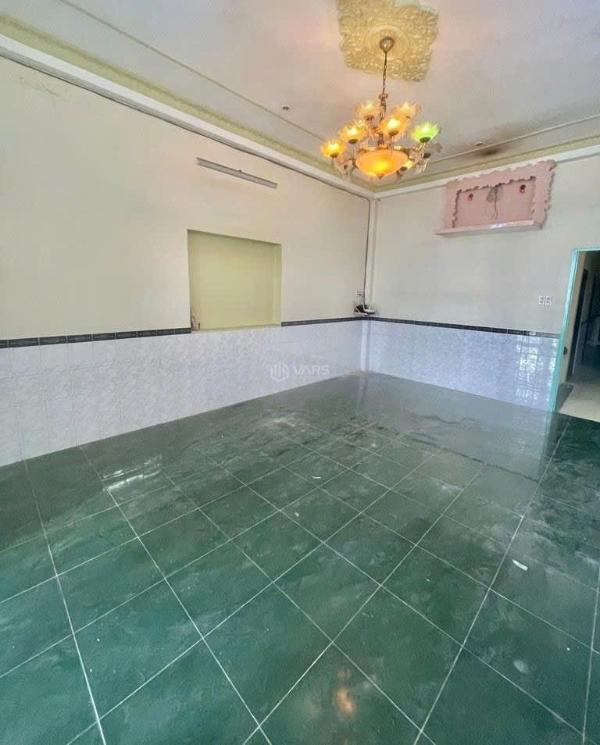 Bán Nhà mặt phố 125m²