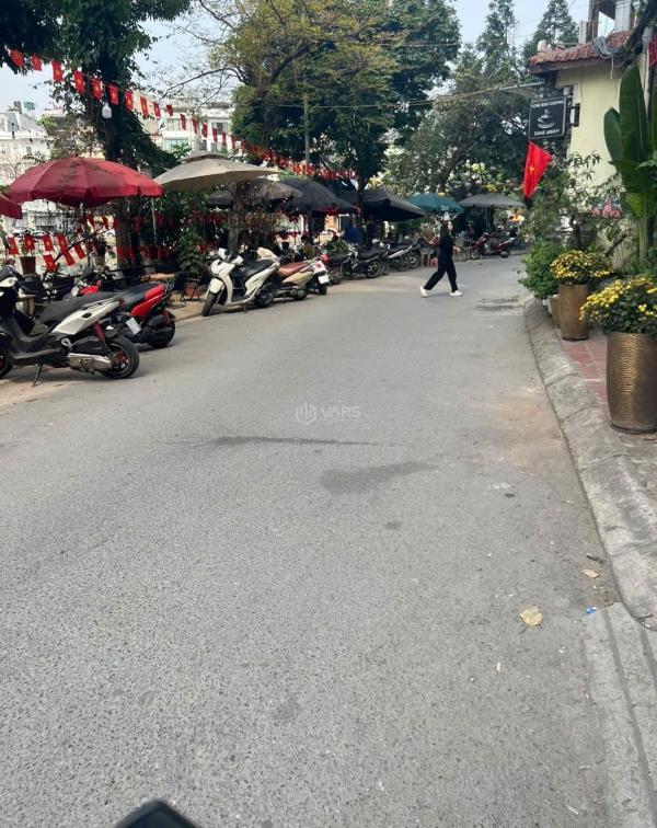 Chỉ 🏣 16 tỷ phân lô phương mai, đông đa - dân xây - oto - kinh doanh - 50m, 5t.