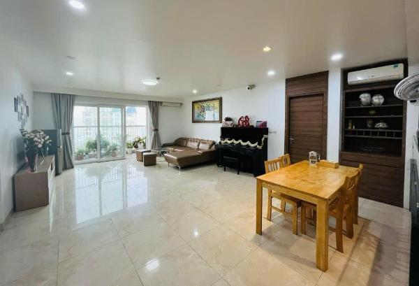 Bán căn góc 4n3vs 163m2 tại golden palace, 3 mặt thoáng, nhà đẹp gía ☘ tốt