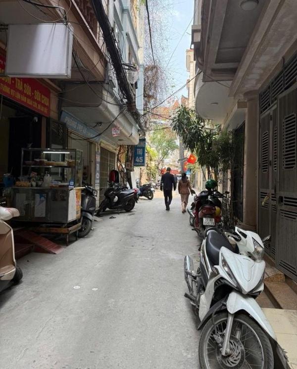 <mark style="background-color: transparent; font-weight: 400; ">🔥 nguyễn chí thanh, ôtô đỗ cửa, ngõ thông k/doanh, 🏢 gần viện nhi, dt 30m2, mt 4m</mark>