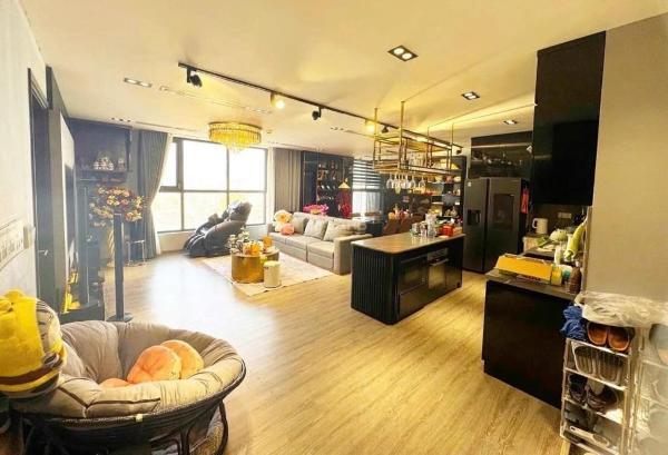 <mark style="background-color: transparent; font-weight: 400; ">Chủ cần bán Căn hộ chung cư 123m²</mark>