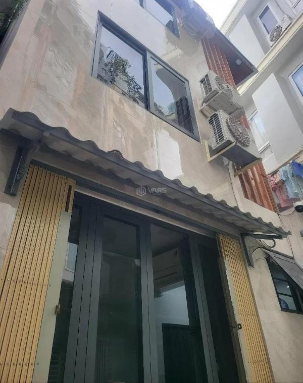 Cần bán Nhà trong hẻm 40m²