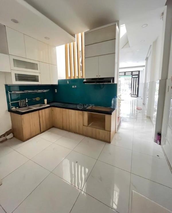 Cần bán Nhà trong hẻm 68m²