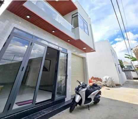 Cần bán Nhà trong hẻm 100m²