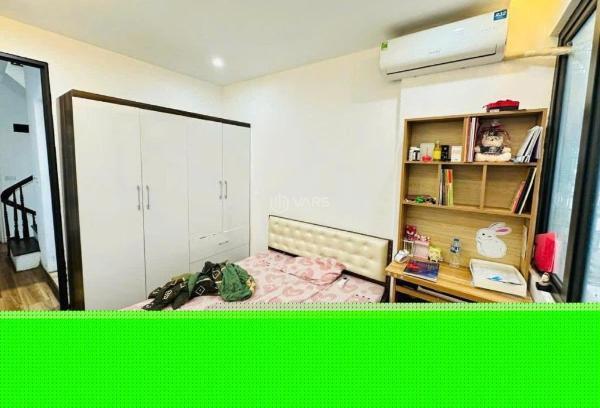 Cho thuê nhà 🏤 ngõ 445 nguyễn khang cầu giấy 30m x 4t đẹp giá 12 triệu