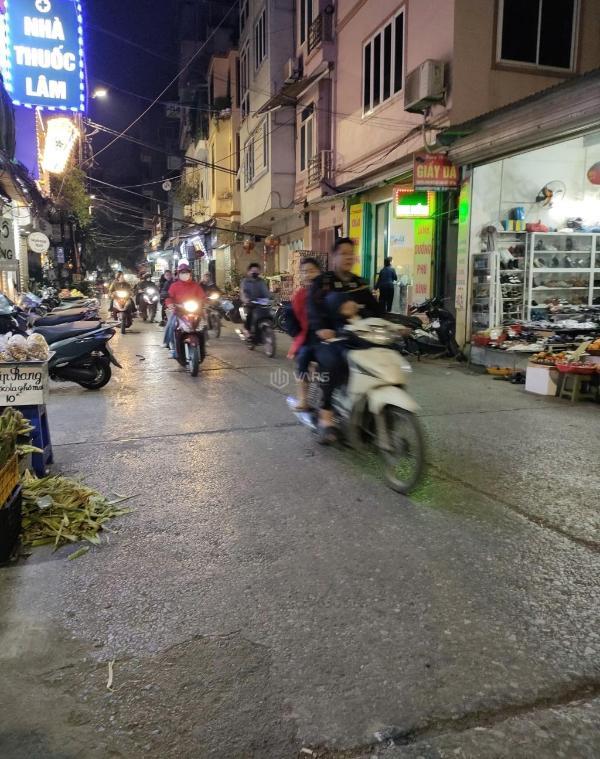 <mark style="background-color: transparent; font-weight: 400; ">Bán 🏘️ gấp giá rẻ mặt phố ô tô, kinh doanh tả thanh oai 33m,1.5 tầng,mt 3m,1.38 tỉ</mark>