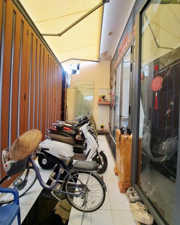 Bán Nhà mặt phố 70m²