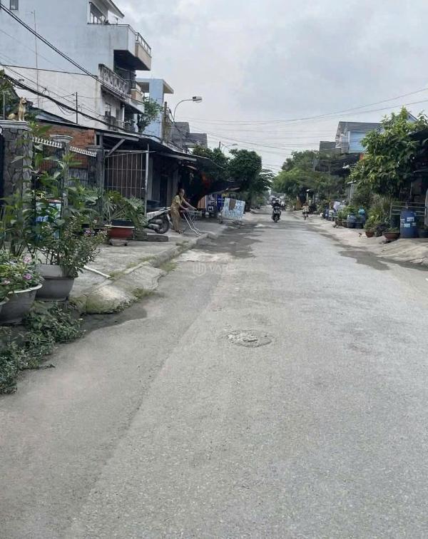 Bán Nhà mặt phố 198m²