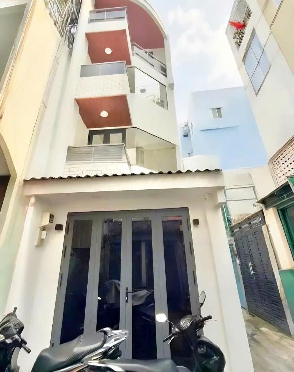 Cần bán Nhà trong hẻm 32m²