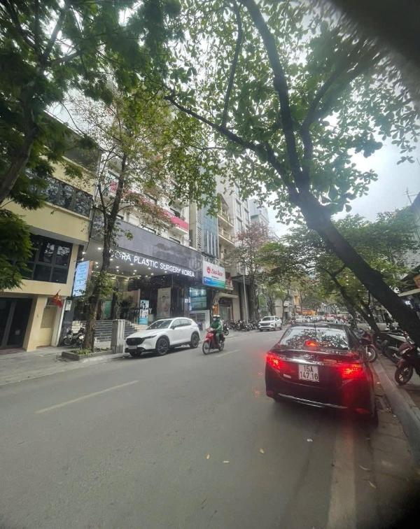 Mảnh đất cạnh phố nguyễn du mt 6.5m hậu 7,2m 150 tỷ -ngay ngã tư 1 sổ 🏣 1 chủ