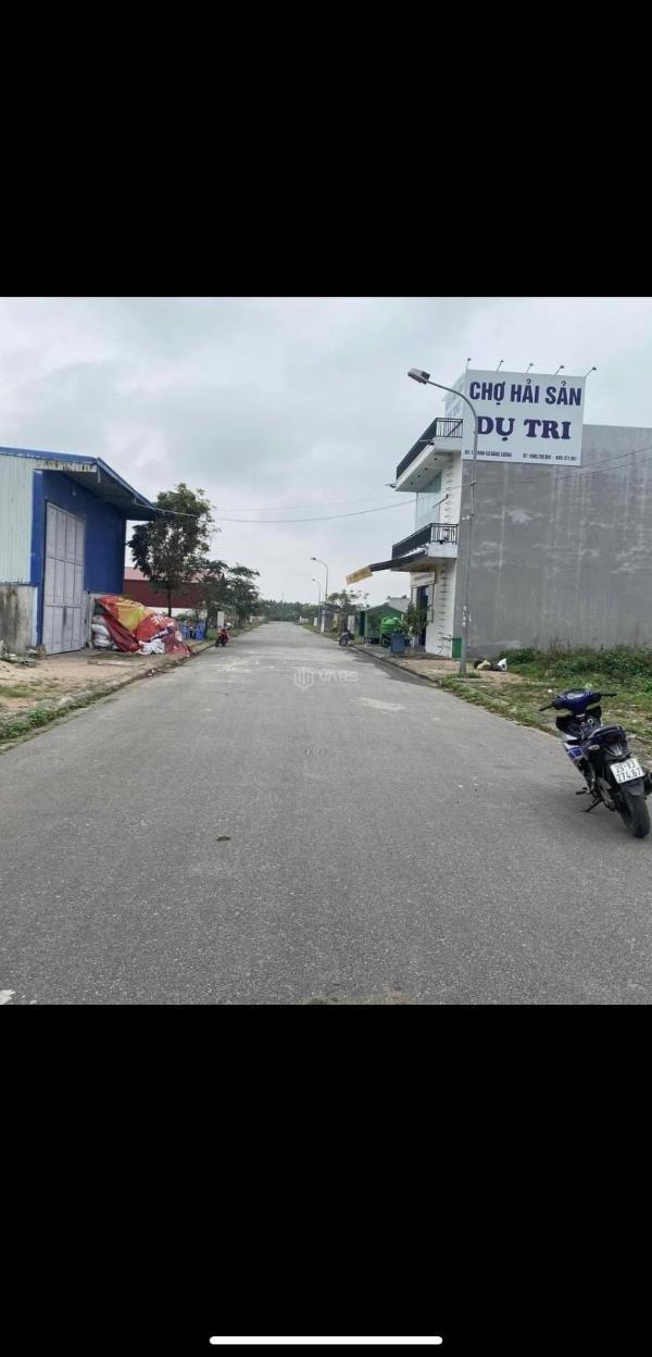 Chủ cần bán Đất nền riêng lẻ 180m²