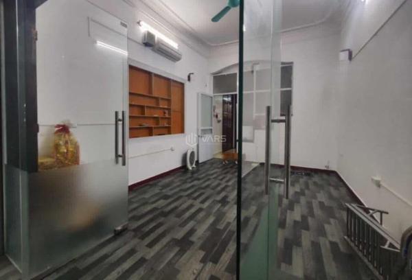 Cho thuê cửa hàng đường đê la thành, ngọc khánh, ba đình, ngõ ô tô tải, vỉa 🏠 hè