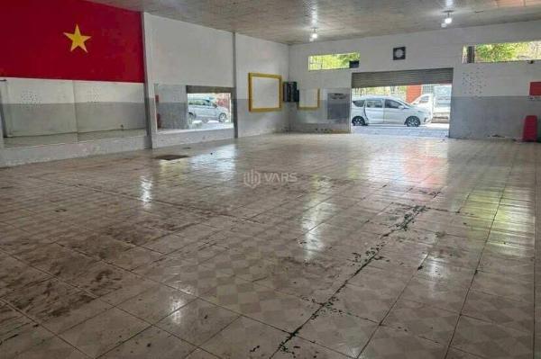 Cho thuê kho 250 m2 🔥 gần vincom hùng vương 15 triệu