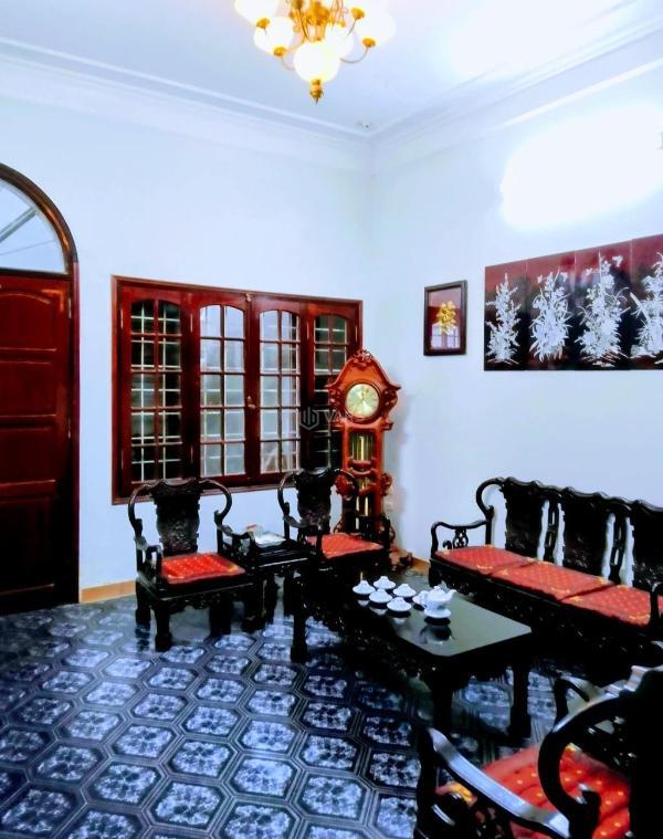 Chủ cần bán Nhà mặt phố 132m²