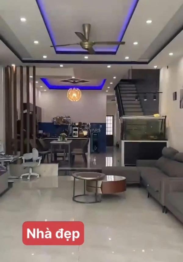 Bán Nhà mặt phố 125m²