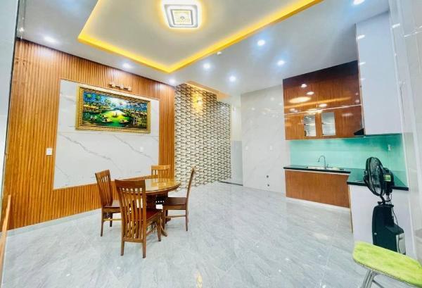 Toà căn hộ 109m2 dòng tiền 🏣 sẵn thu nhập tốt- giá rẻ 8.5 tỉ