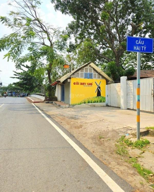 Bán nhà mặt tiền long trường 180m2 ngang 8m có dòng tiền. giá 👍 8.x tỷ